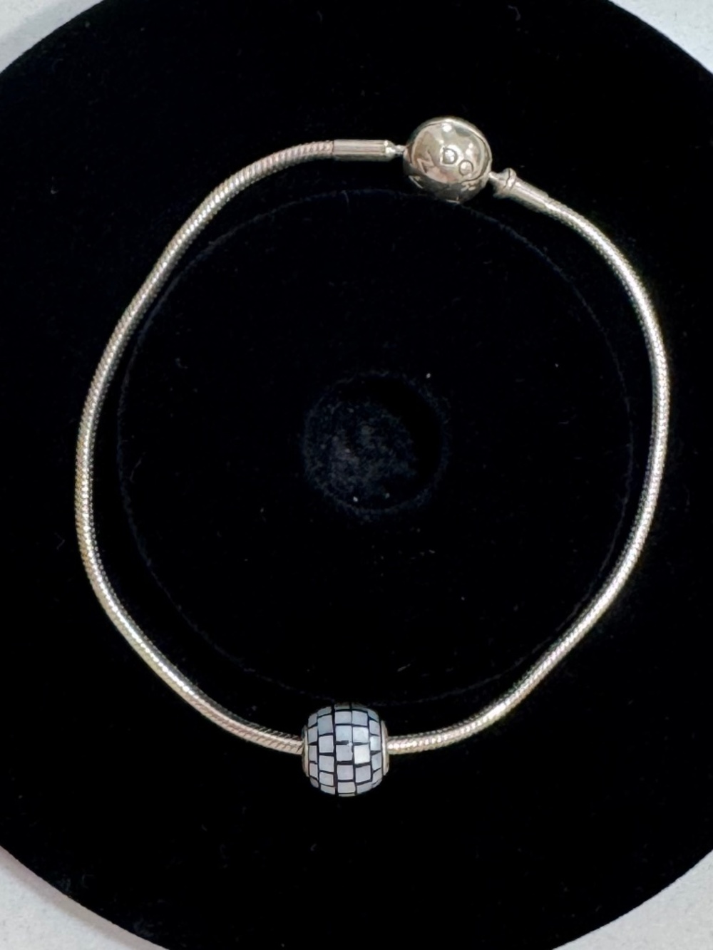 Authenic RETIRED PANDORA Essence Bracelet & Balance Essence Bead RARE. Pre-owned